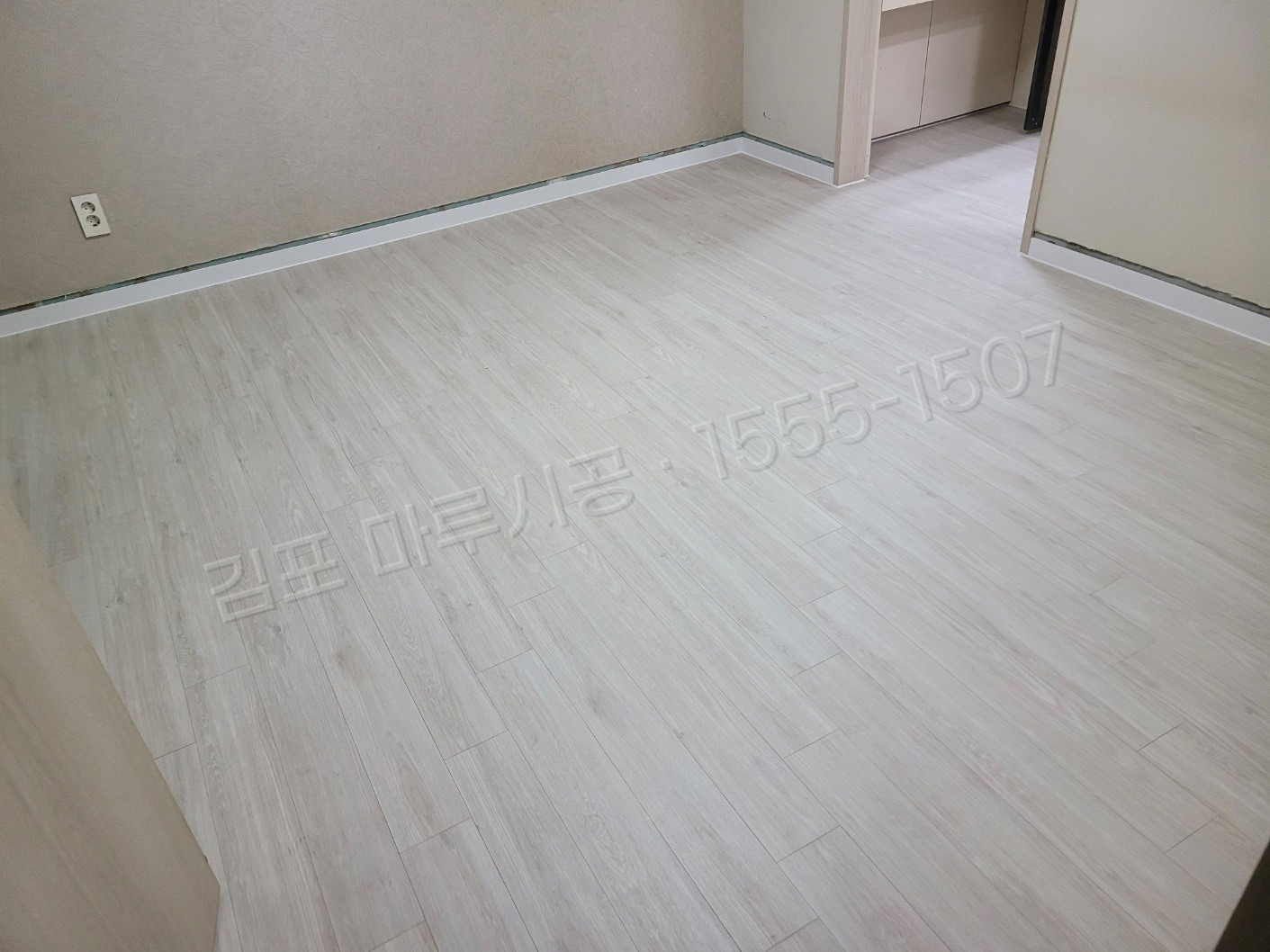 김포 사우동 바닥공사 마루시공업체 강마루 구정 강마루 아이리쉬화이트 아파트 시공 후